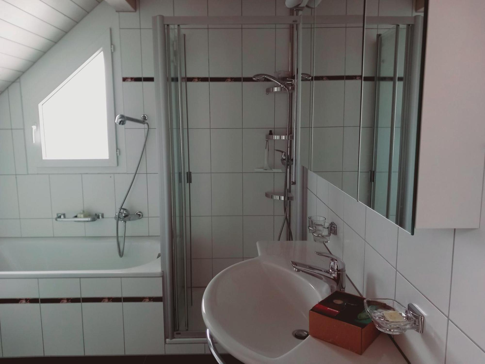Gemuetliches Zimmer In Muntelier Nahe Am See Apartment Exterior photo